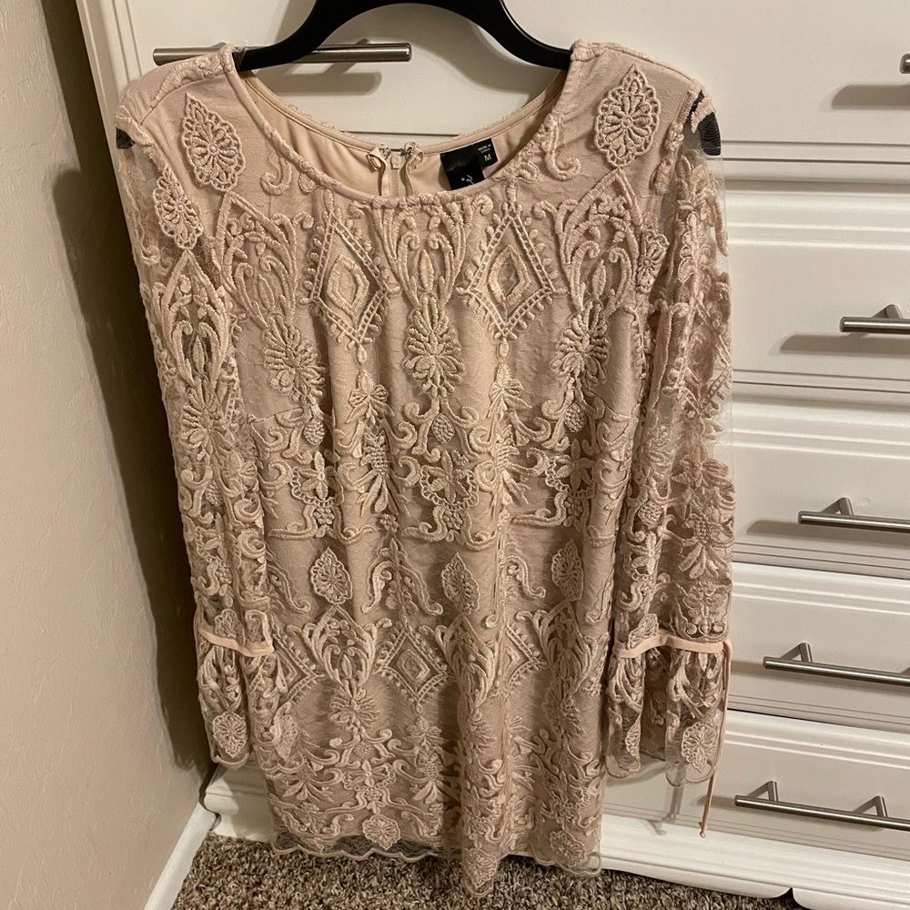 Adorable long sleeve dress